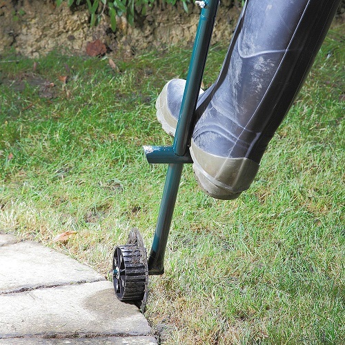 hand held lawn edge trimmer